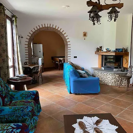 Βίλα Villamarzia *